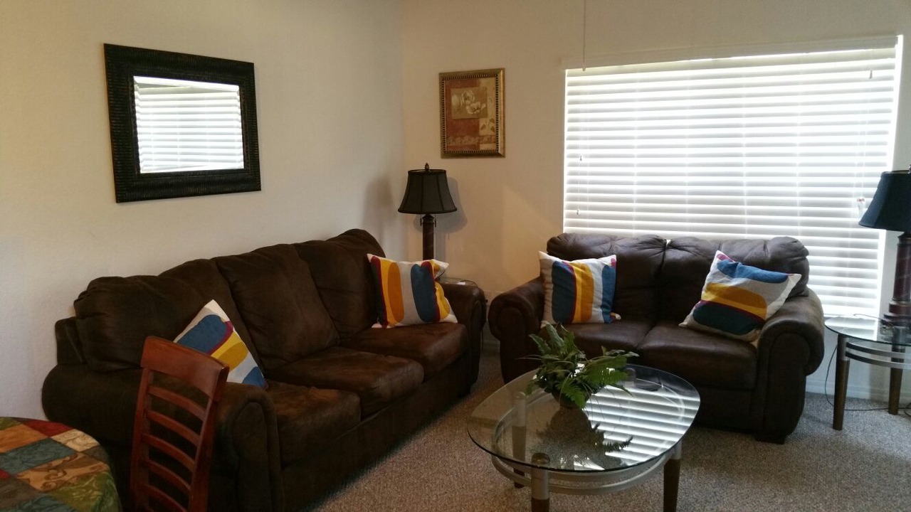 Photo of Livingroom in Venetian Bay Villages