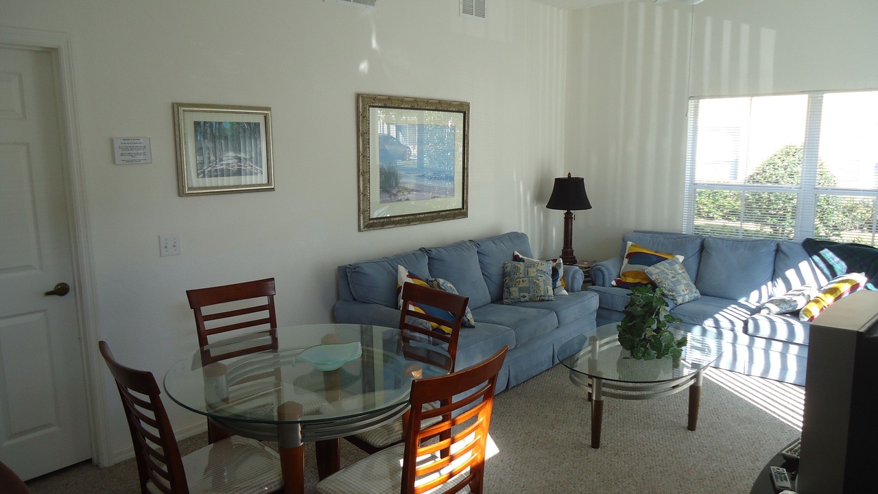 Photo of Livingroom in Venetian Bay Villages
