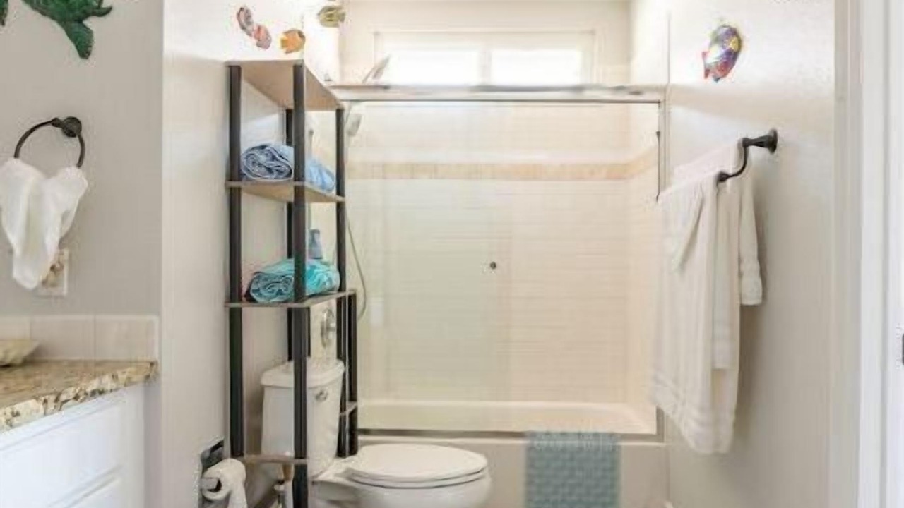 Photo of Bathroom in Windsor North River Ridge