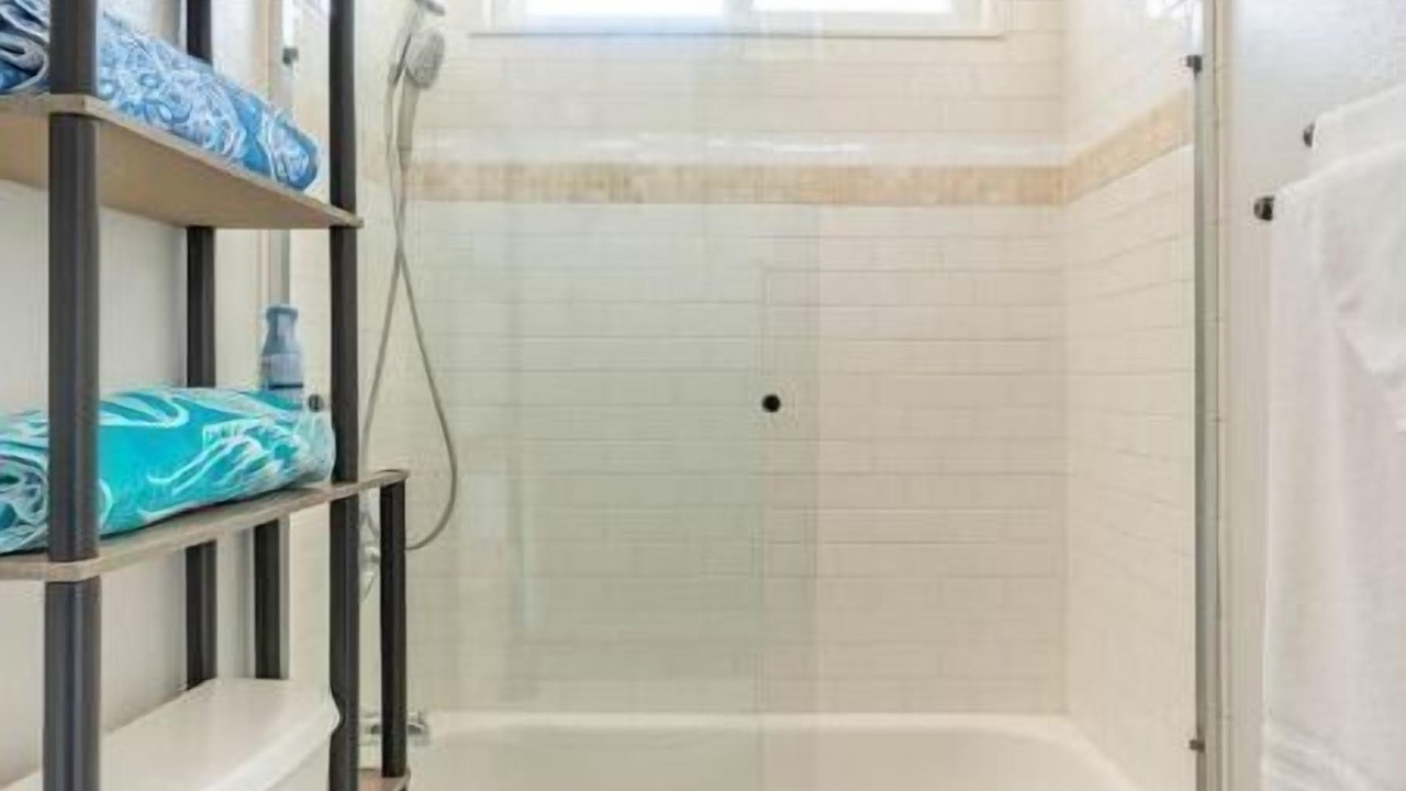 Photo of Bathroom in Windsor North River Ridge