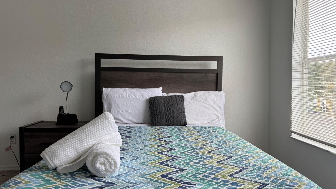 Photo of Bedroom in Venetian Bay Villages