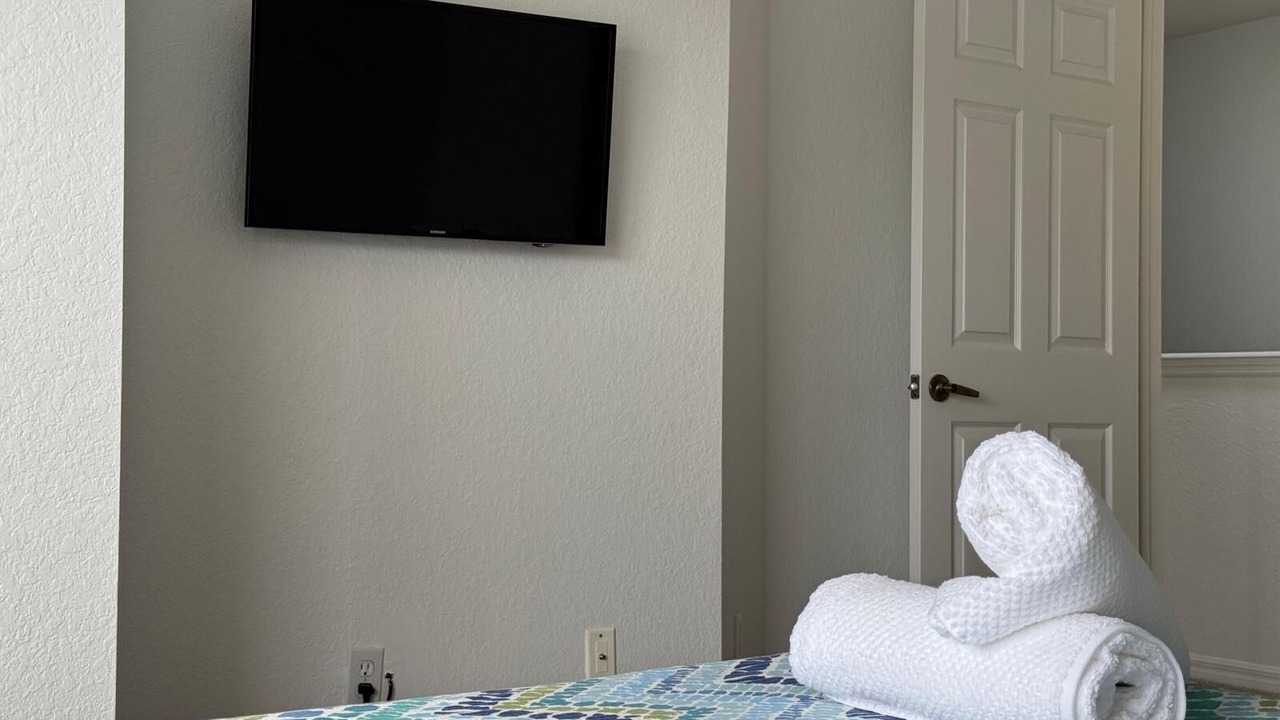 Photo of Bedroom in Venetian Bay Villages
