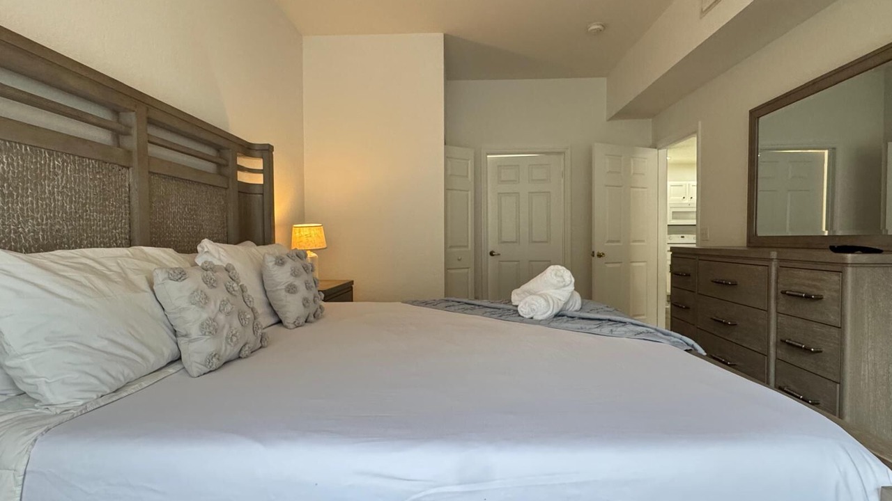 Photo of Bedroom in Venetian Bay Villages