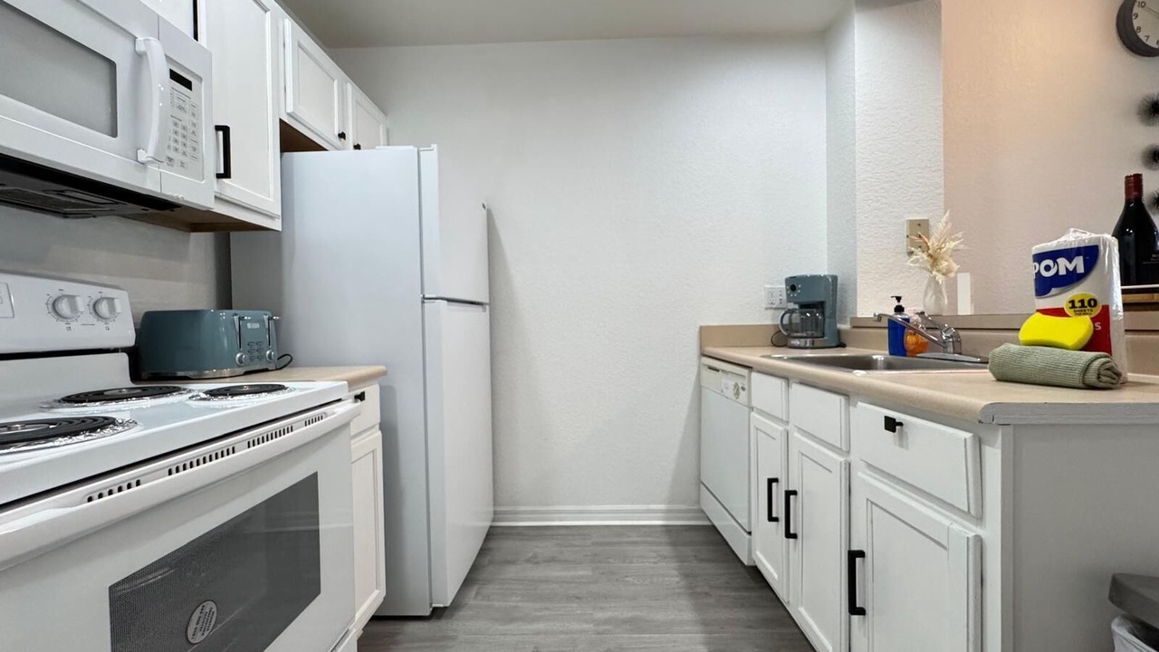 Photo of Kitchen in Venetian Bay Villages
