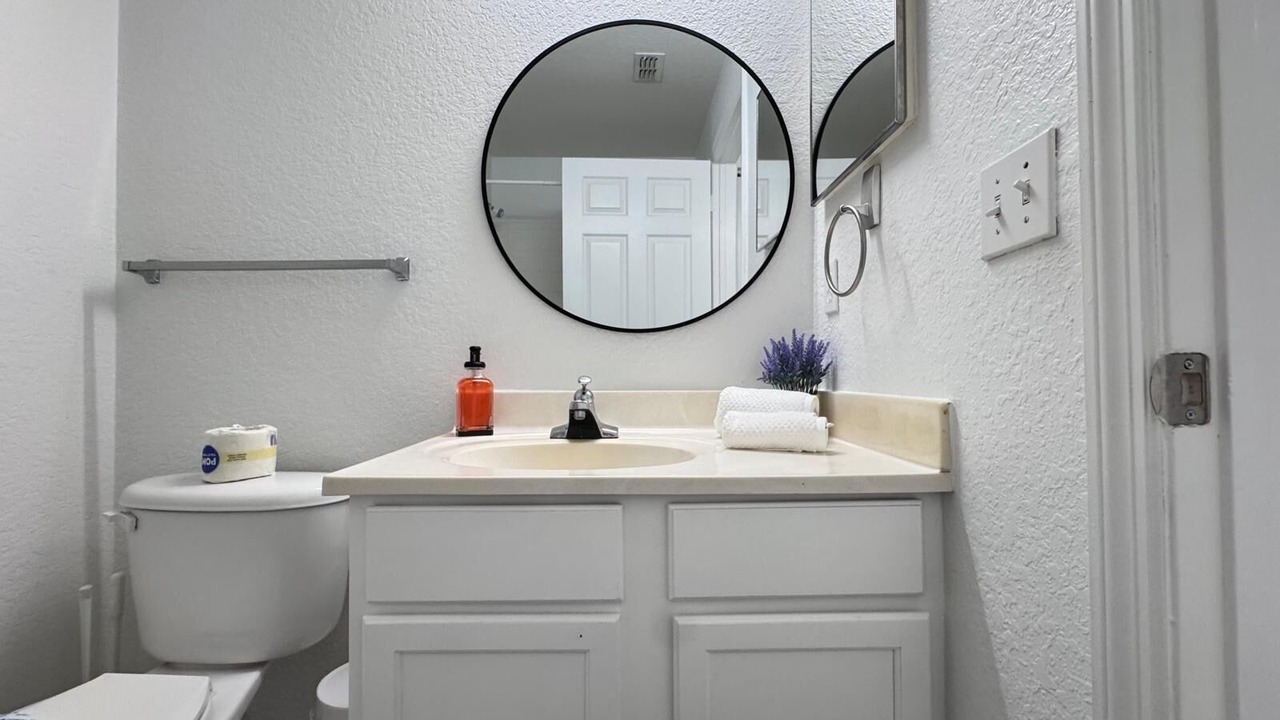 Photo of Bathroom in Venetian Bay Villages