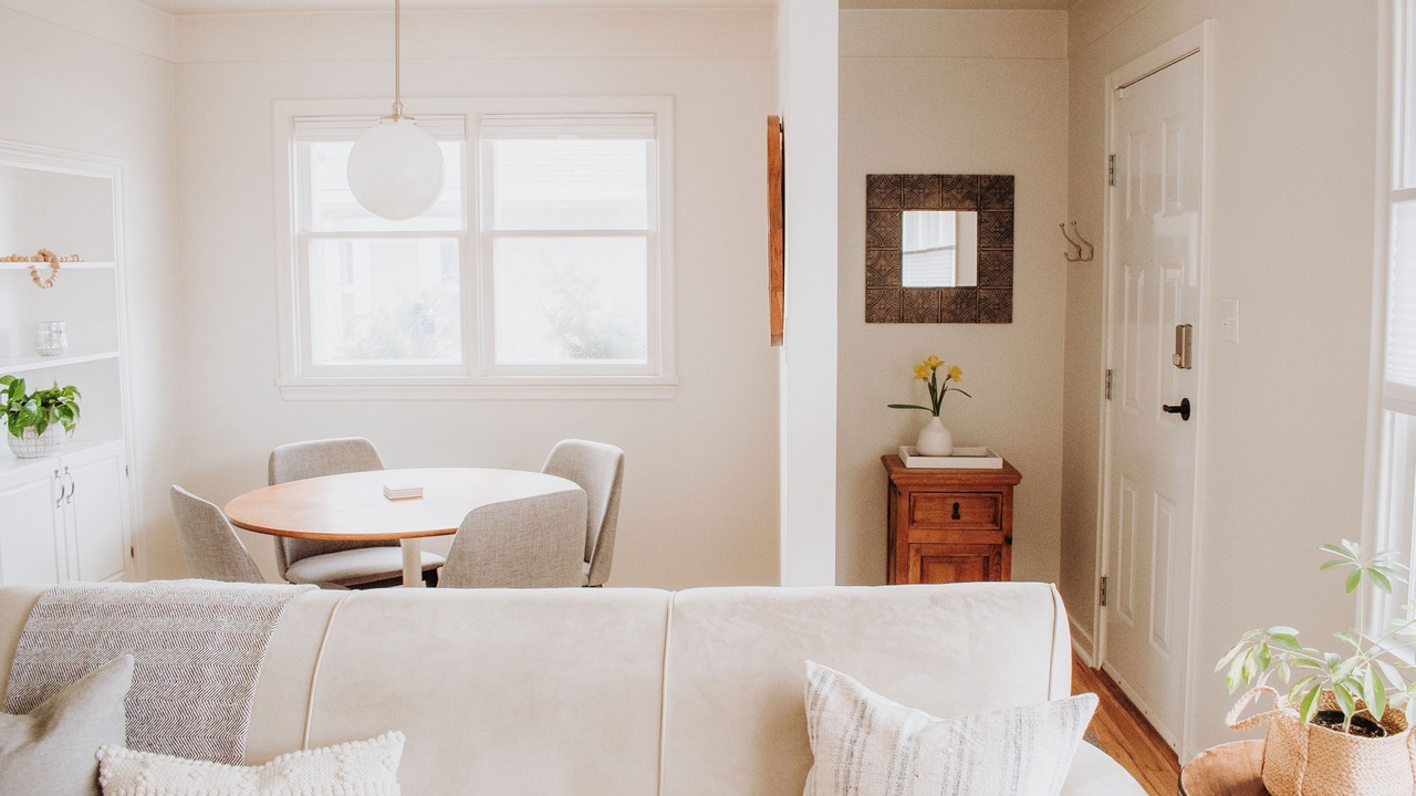 Photo of Livingroom in Okanagan-Similkameen