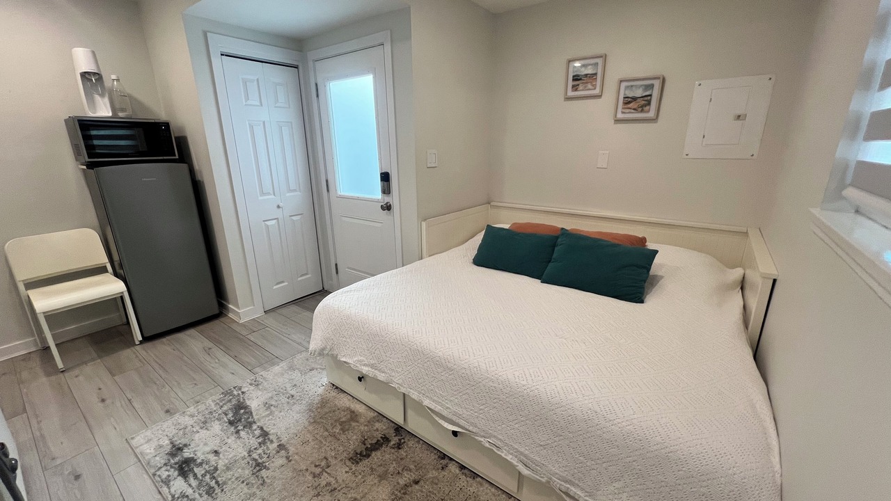Photo of Bedroom in Canyon Heights
