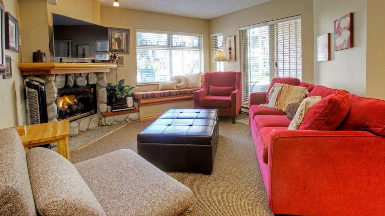 Photo of Livingroom in Whistler Creekside