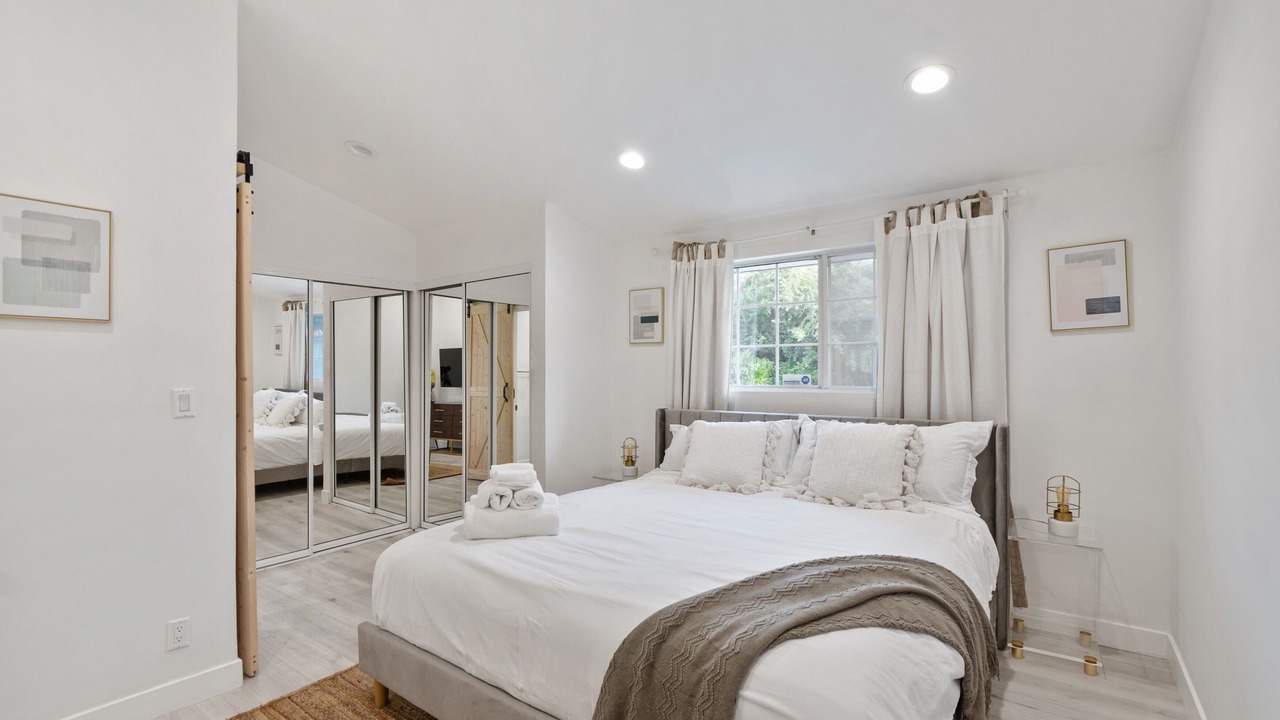 Photo of Bedroom in Topanga