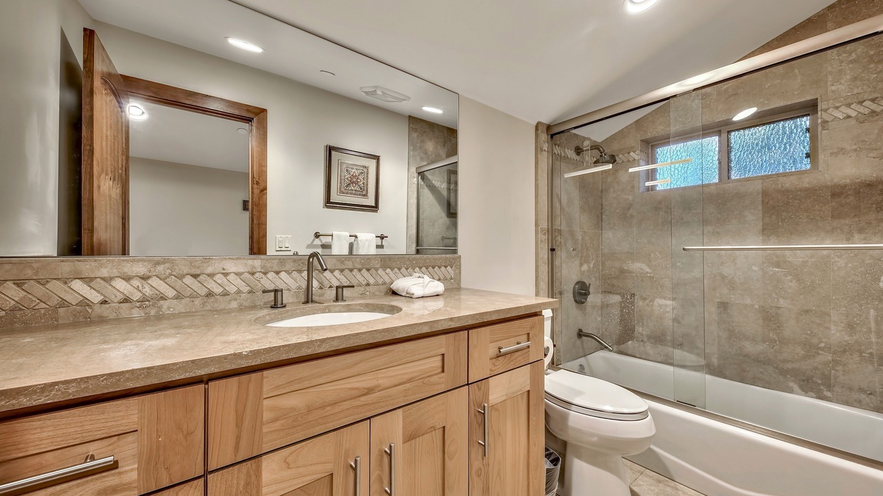 Photo of Bathroom in Tahoe Island