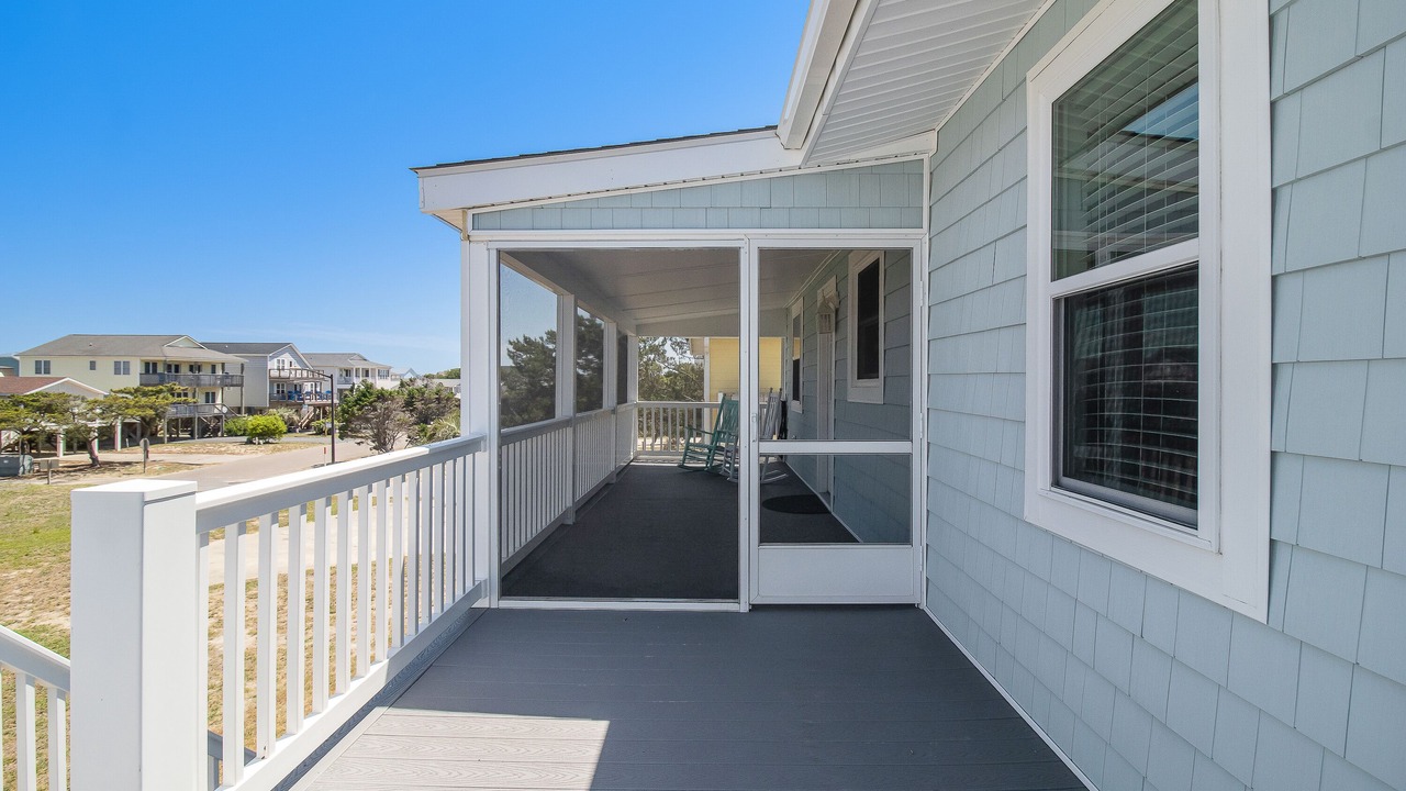 Photo of Patio Balcony in Oak Island