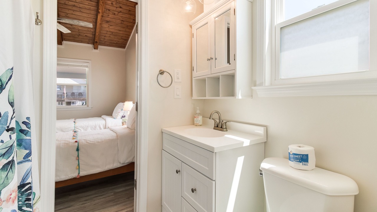 Photo of Bathroom in Oak Island