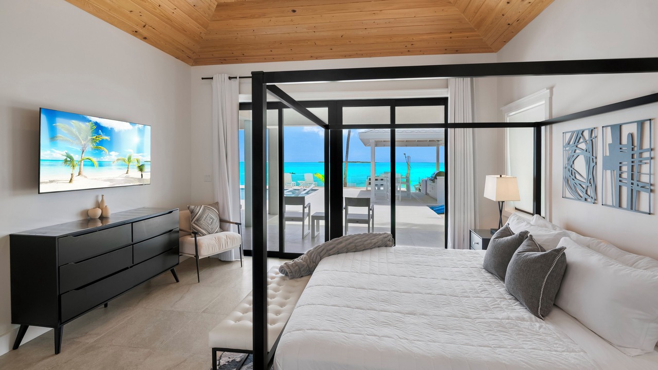 Photo of Bedroom in Tar Bay