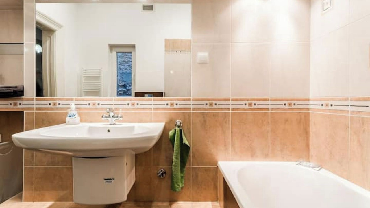 Photo of Bathroom in Csarnok negyed