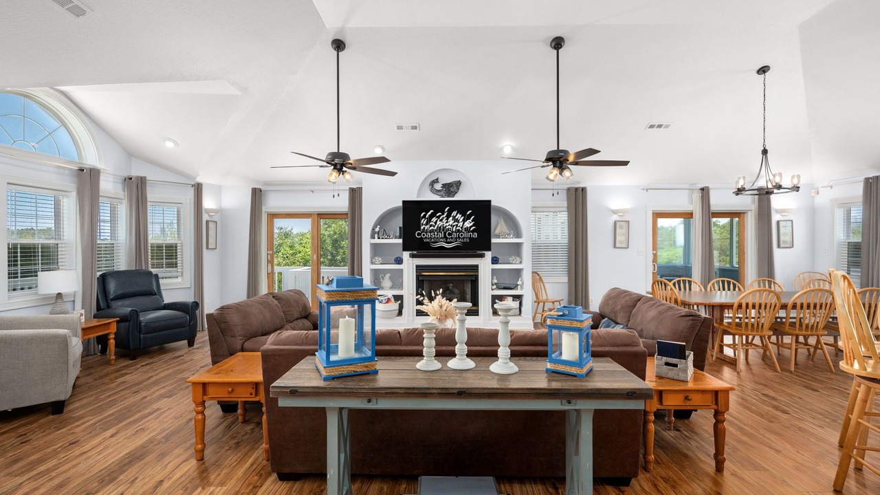 Photo of Livingroom in Pine Island