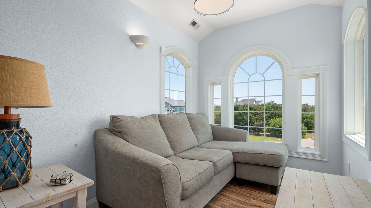 Photo of Livingroom in Pine Island
