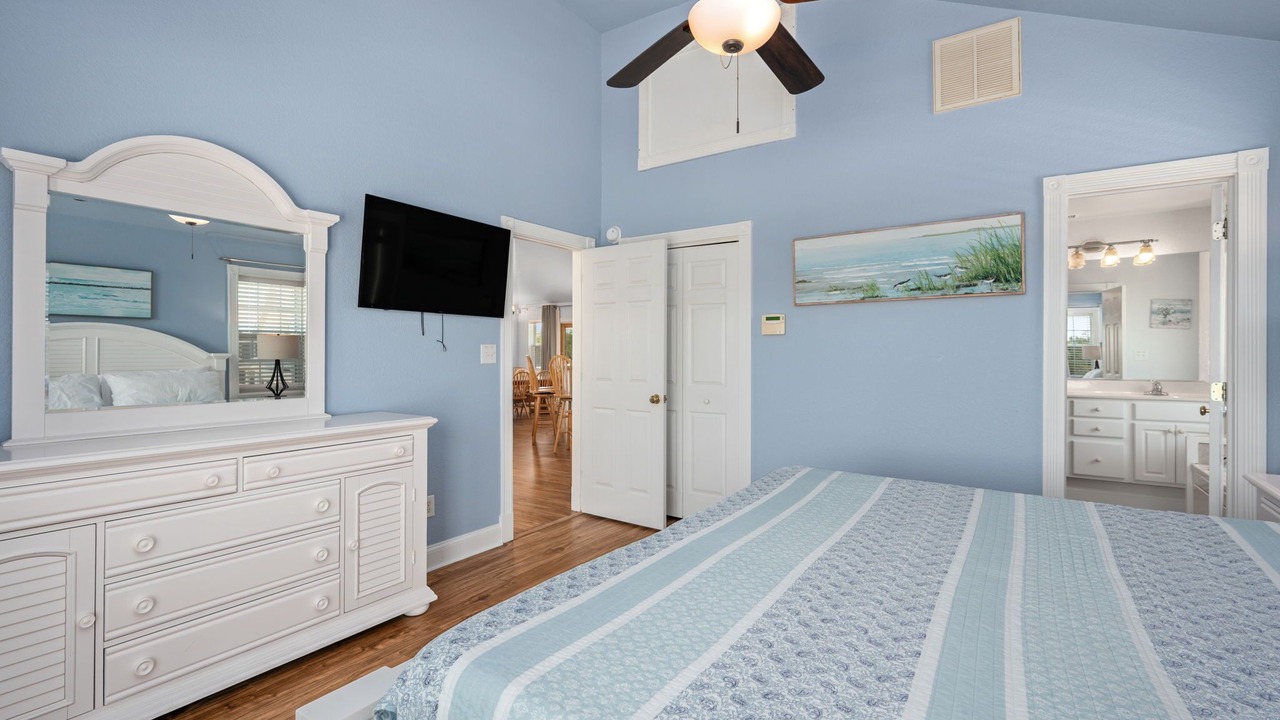 Photo of Bedroom in Pine Island