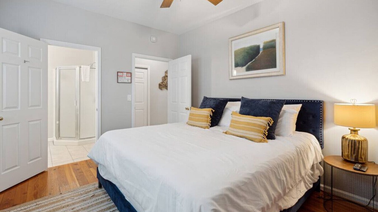 Photo of Bedroom in Westside