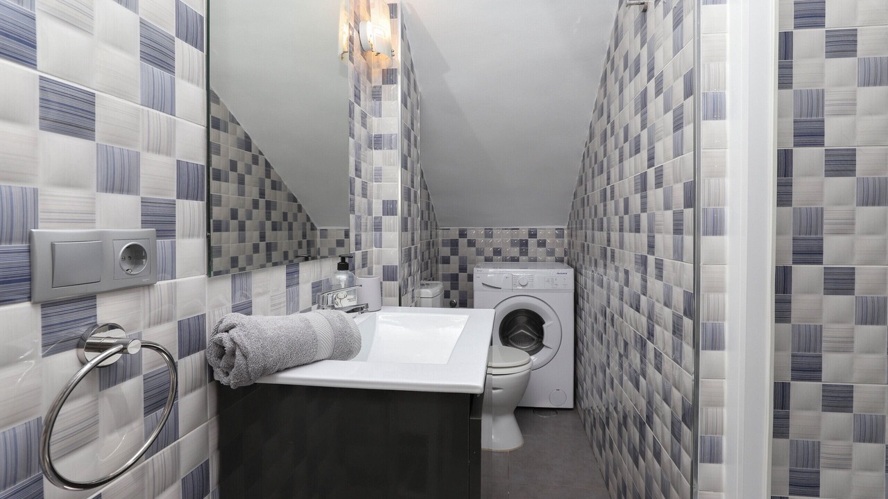 Photo of Bathroom in Urbanizacion Hacienda las Chapas