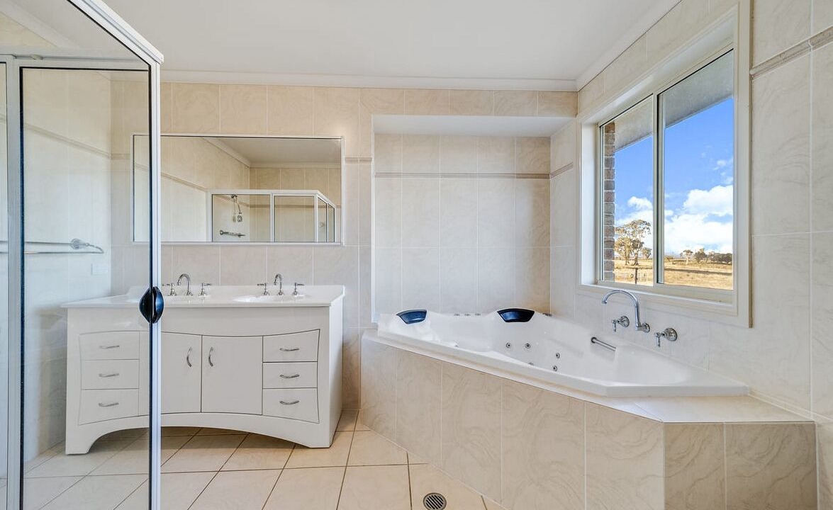 Photo of Bathroom in Springrange