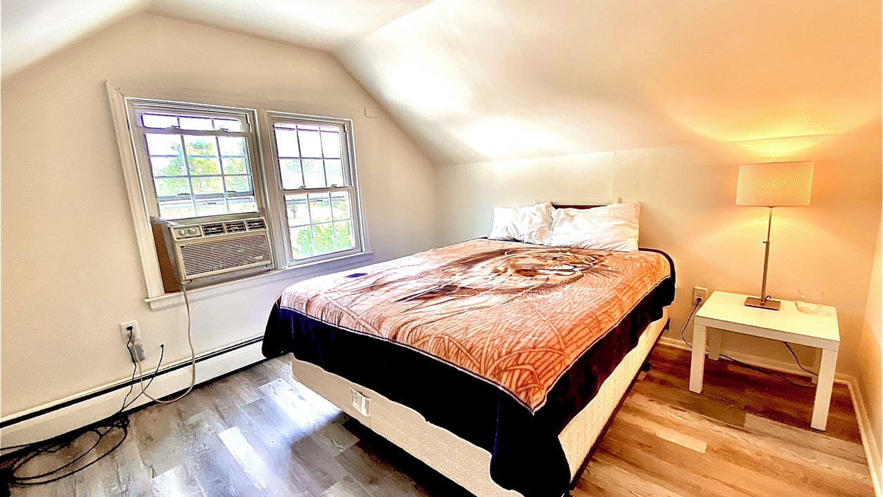 Photo of Bedroom in Crown Point