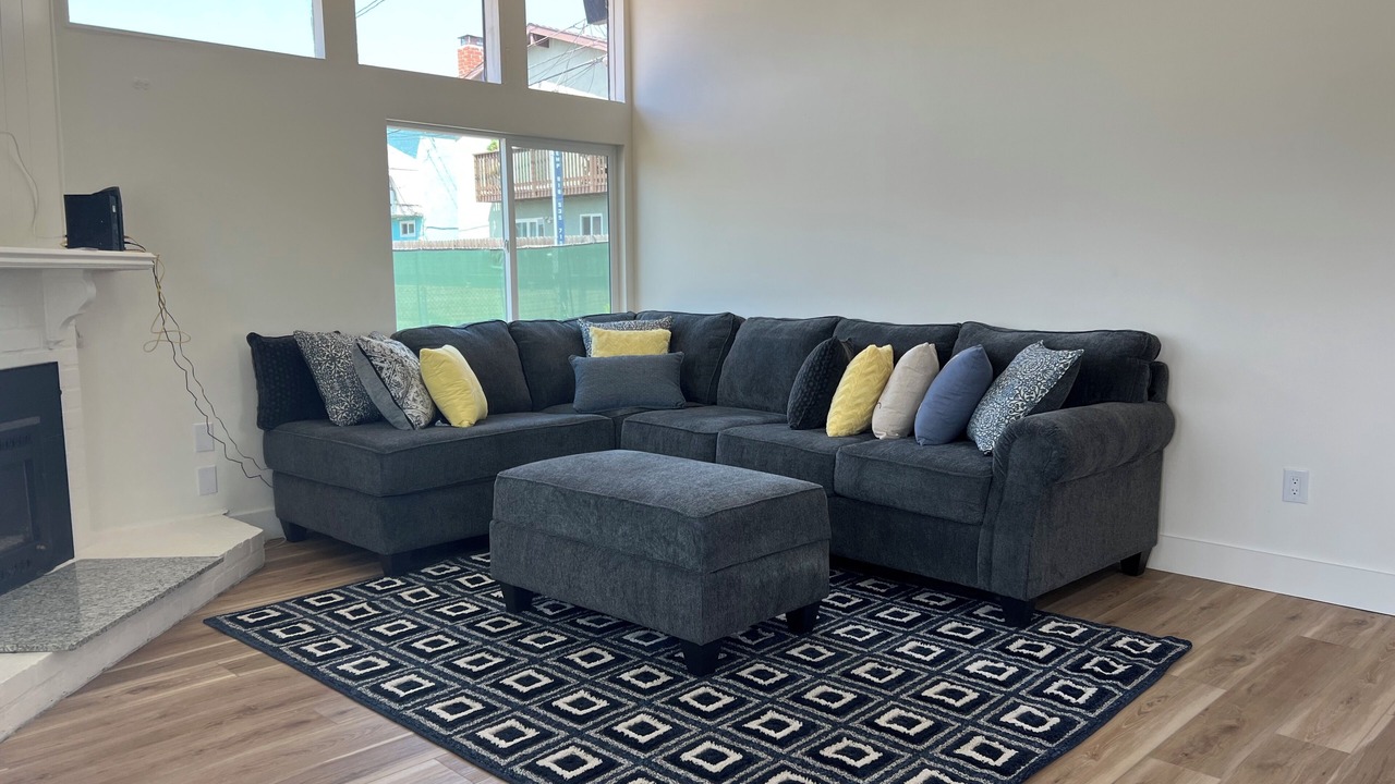 Photo of Livingroom in Silver Strand