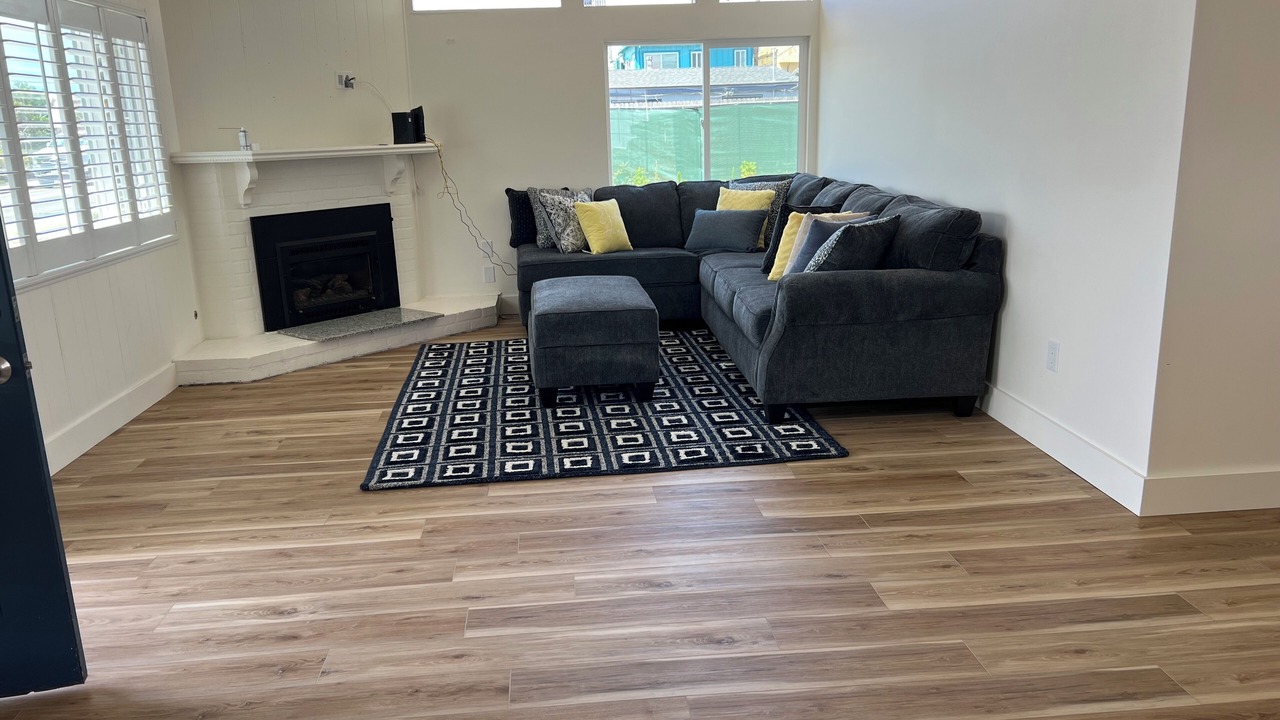 Photo of Livingroom in Silver Strand