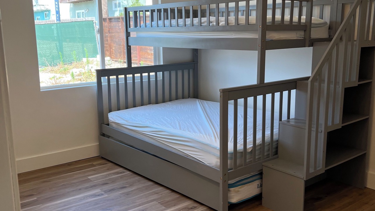 Photo of Bedroom in Silver Strand
