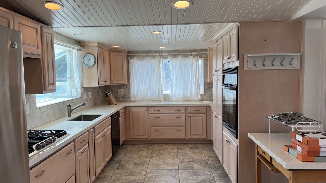 Photo of Kitchen in Silver Strand