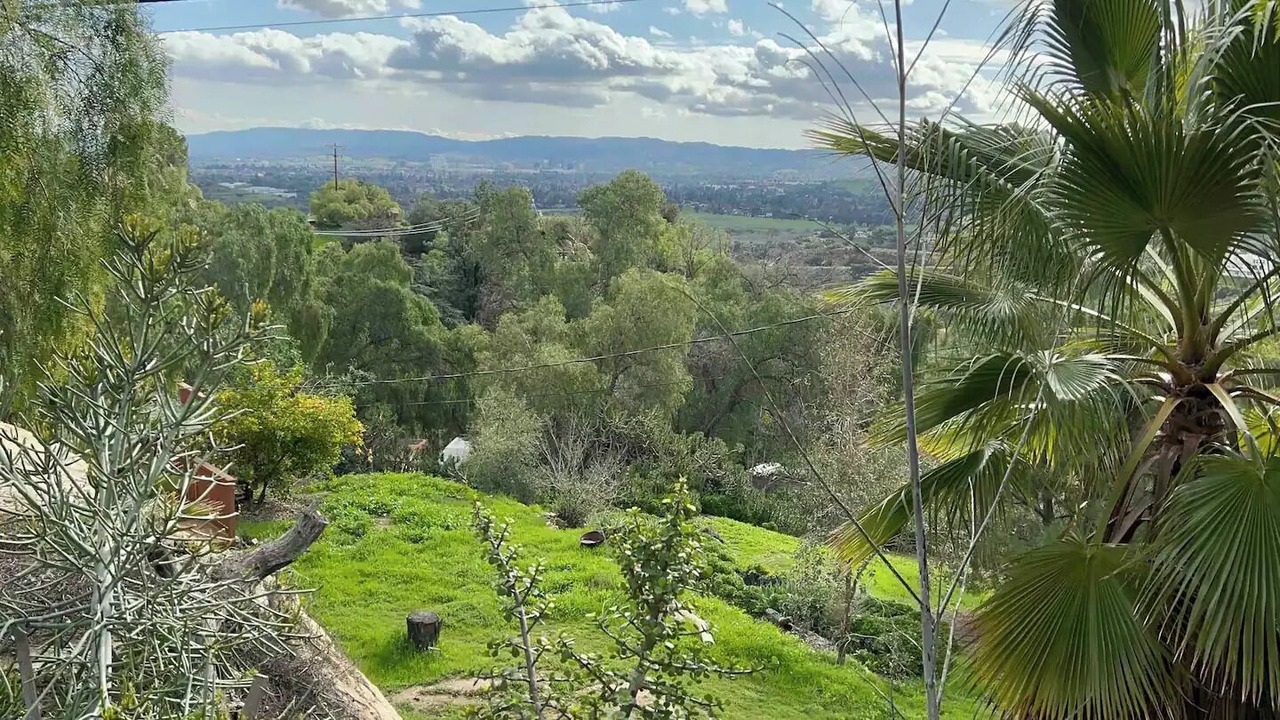 Photo of Outdoor in Canoga Park