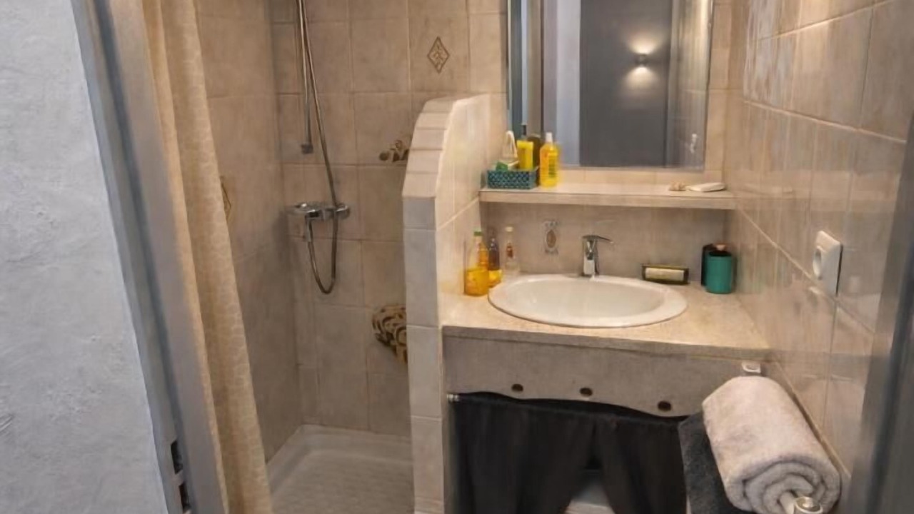 Photo of Bathroom in Pallud