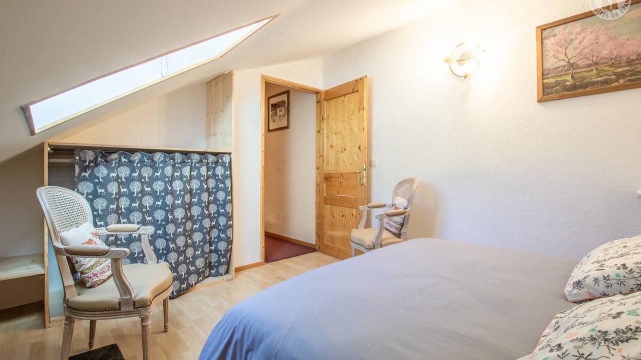 Photo of Bedroom in Queige