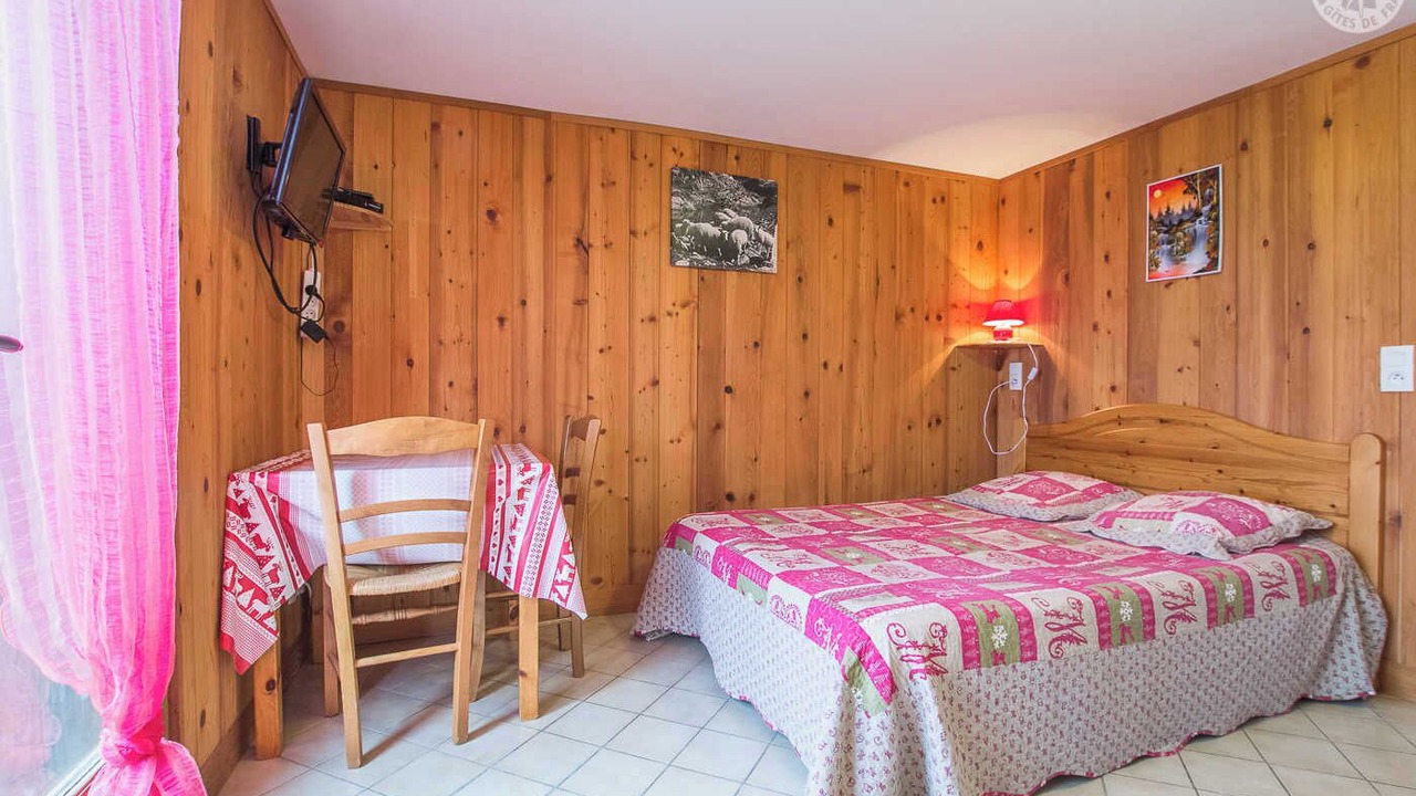 Photo of Bedroom in Allondaz