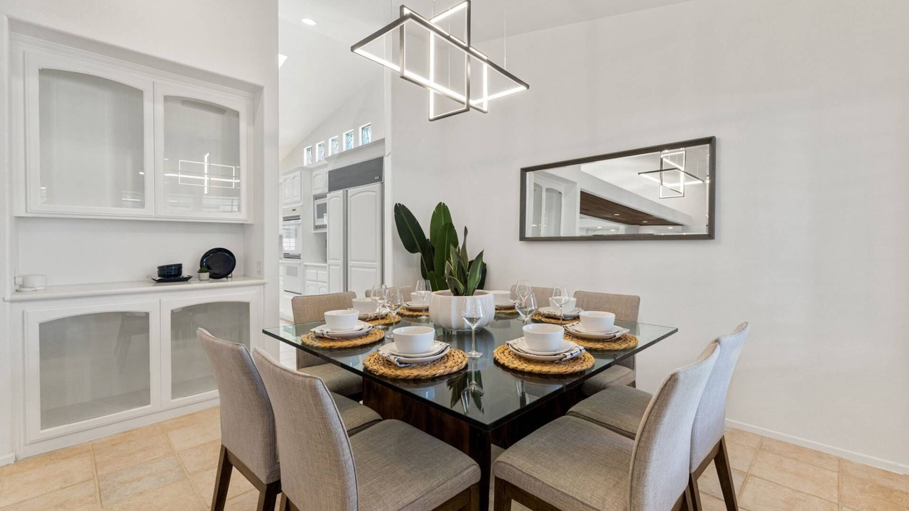 Photo of Livingroom in Palm Desert