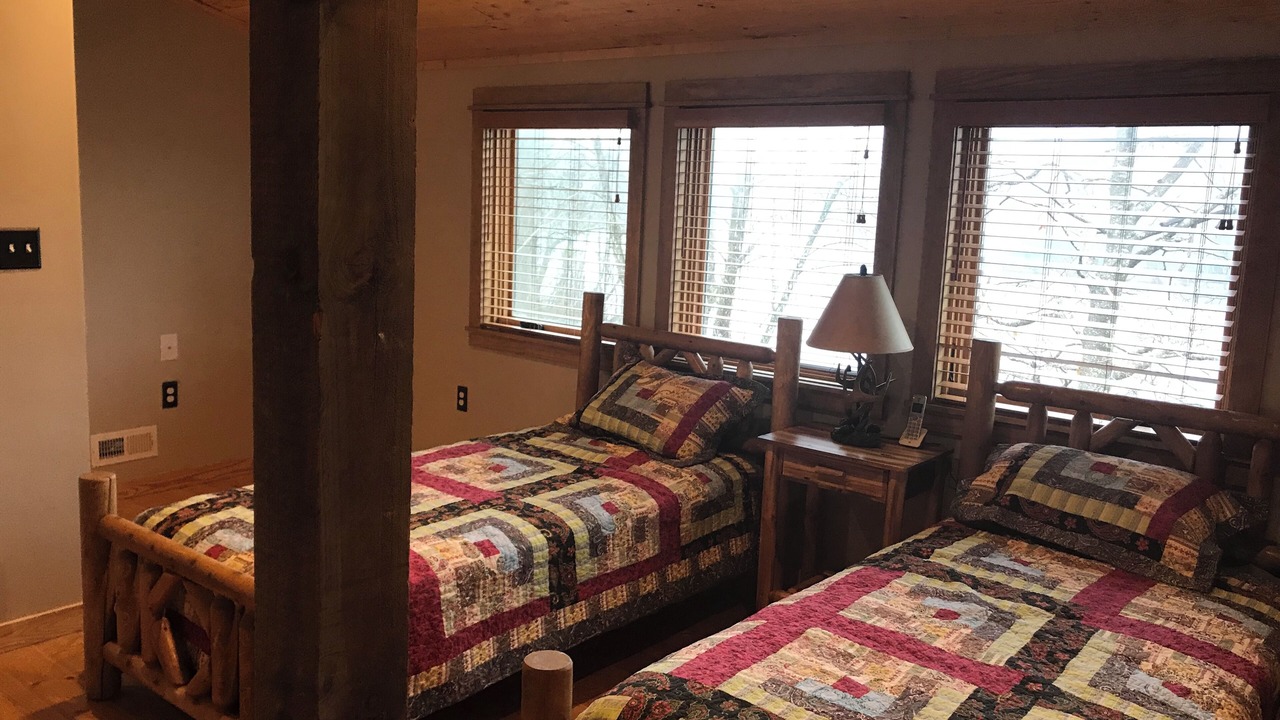 Photo of Bedroom in Boonville