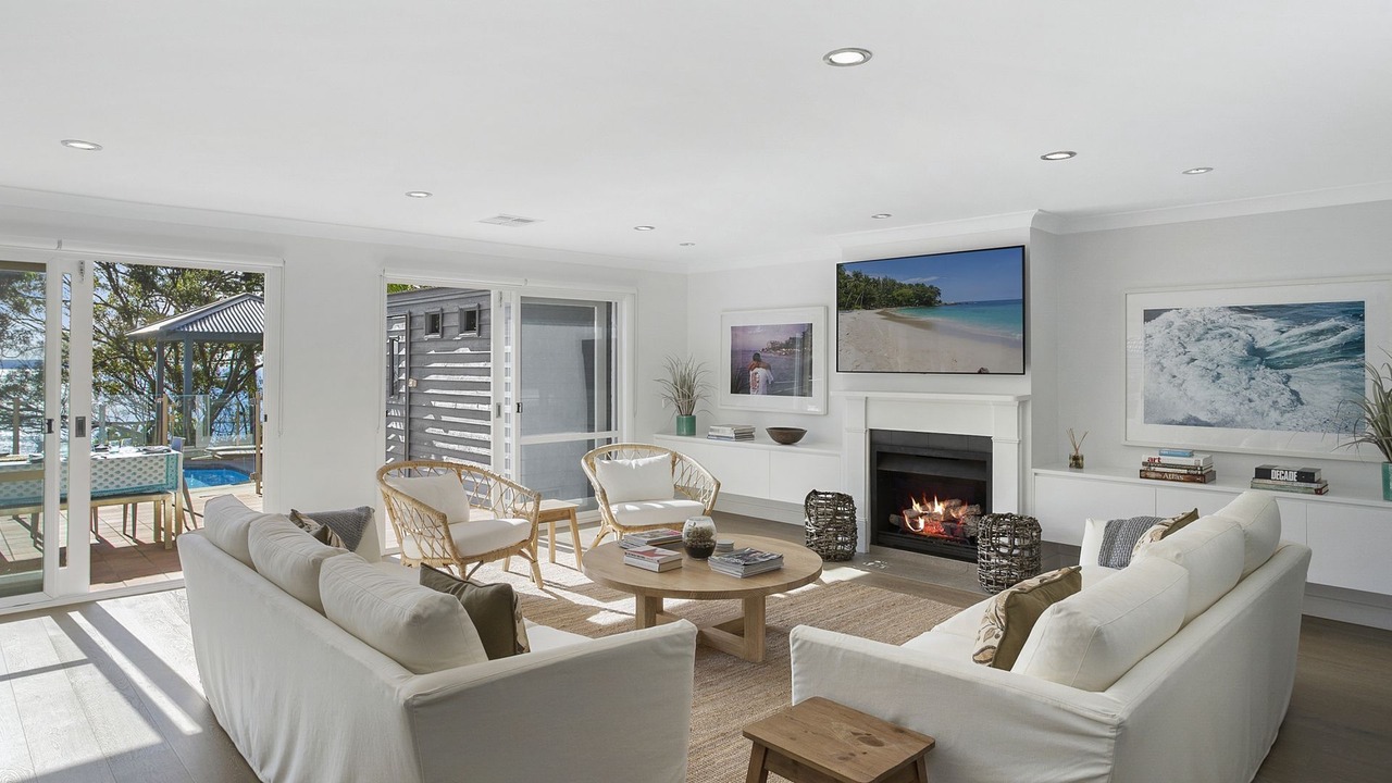 Photo of Livingroom in Whale Beach
