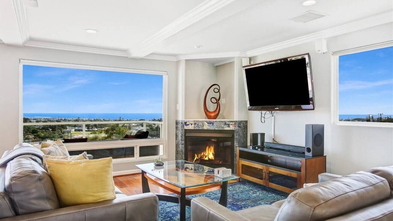 Photo of Livingroom in Ventura