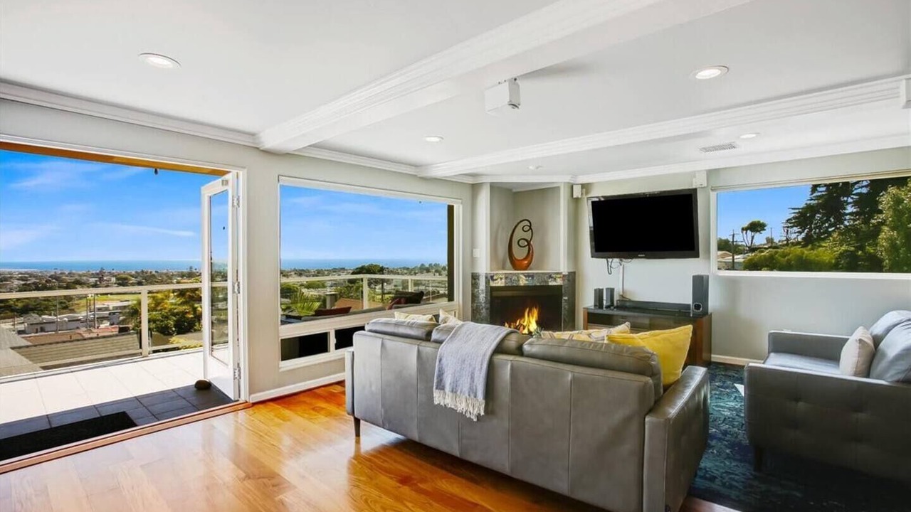 Photo of Livingroom in Ventura