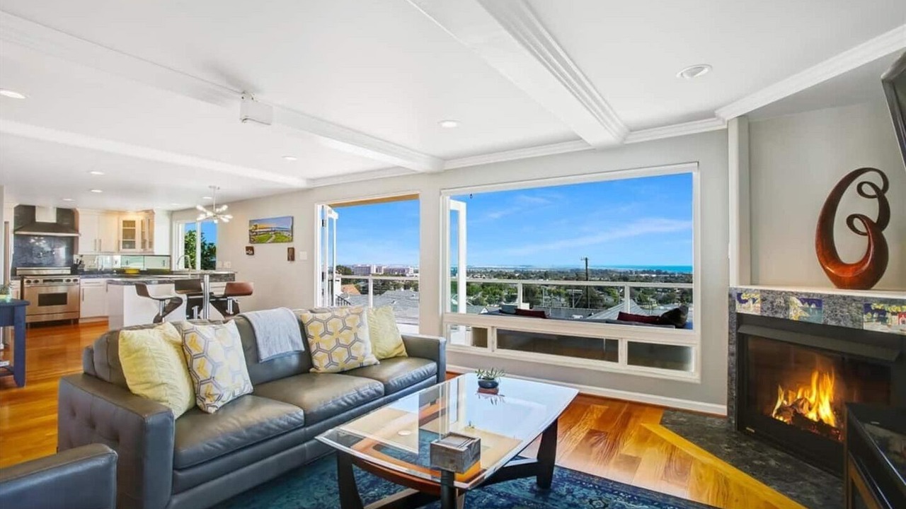 Photo of Livingroom in Ventura