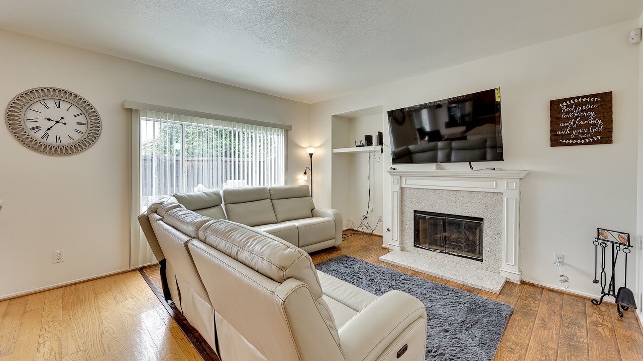 Photo of Livingroom in Lake Elsinore