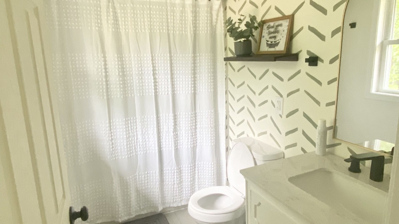 Photo of Bathroom in Boomer