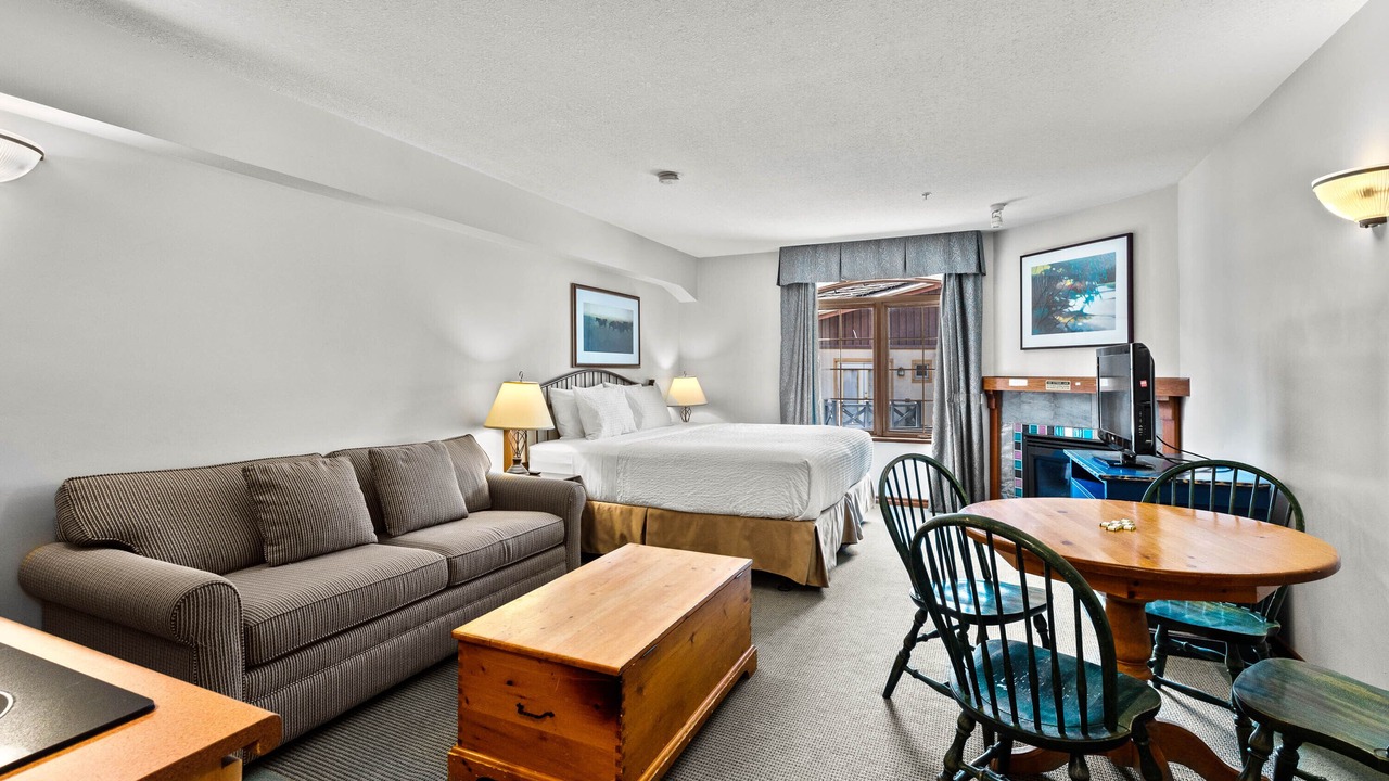 Photo of Livingroom in Sun Peaks