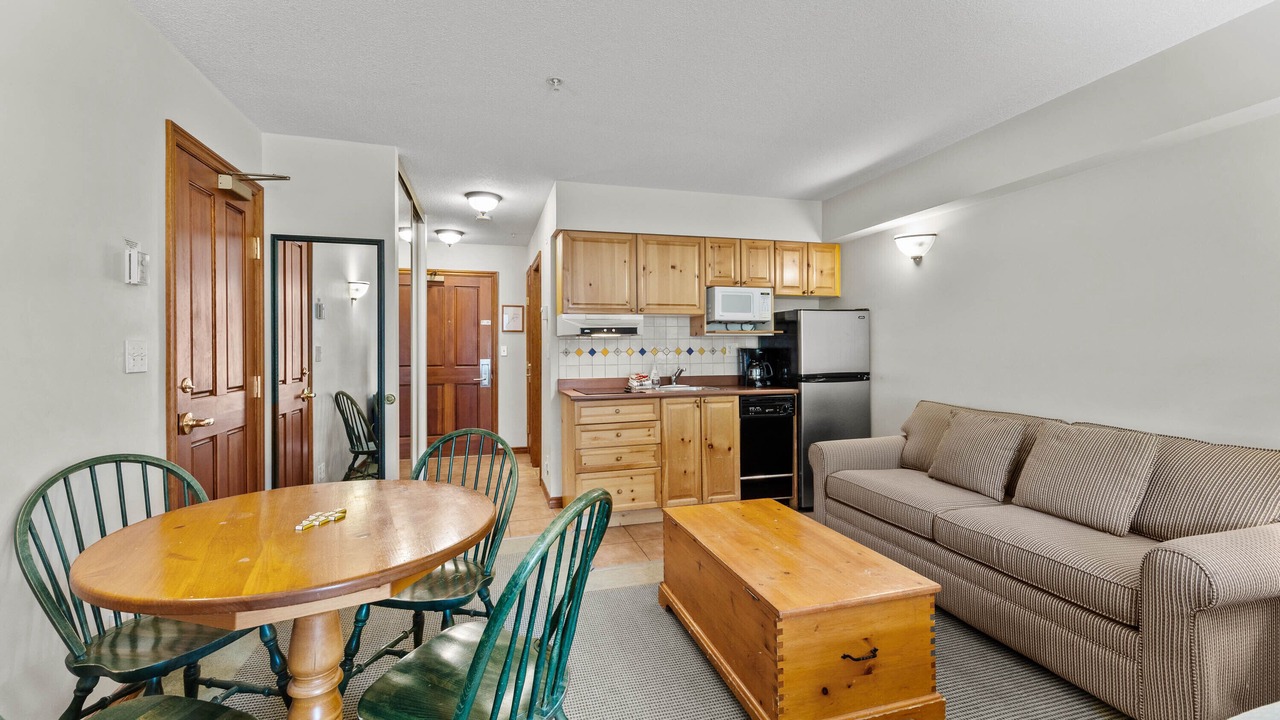 Photo of Livingroom in Sun Peaks
