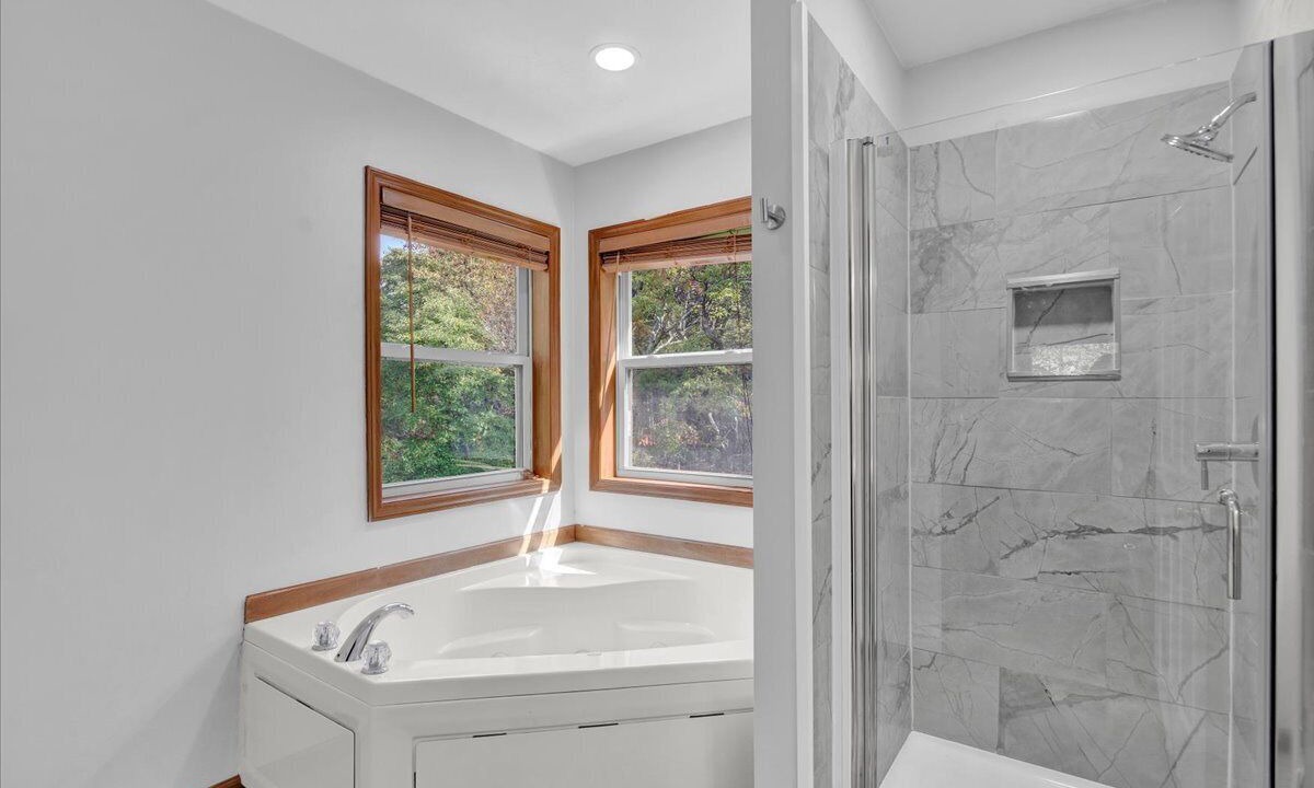 Photo of Bathroom in Lake Harmony Estates