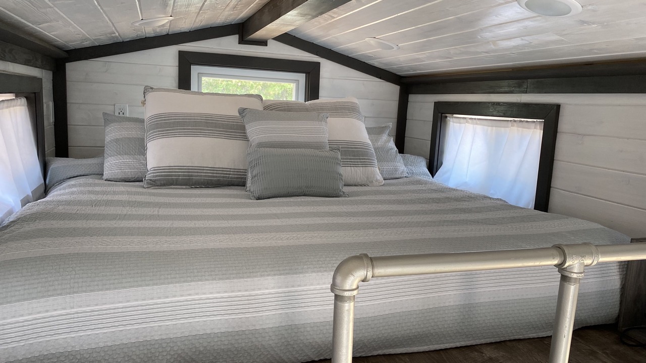 Photo of Bedroom in Hildale