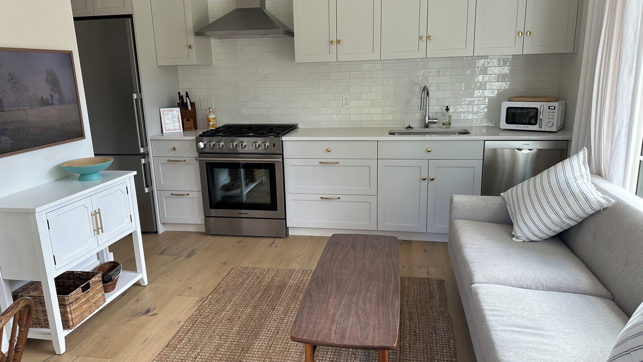 Photo of Livingroom in West Vancouver