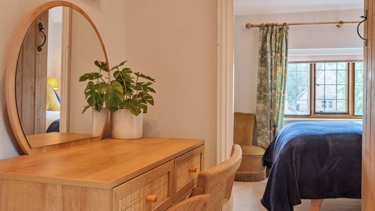 Photo of Bedroom in Enstone