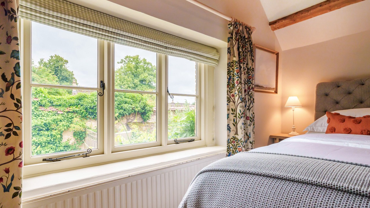 Photo of Bedroom in Enstone