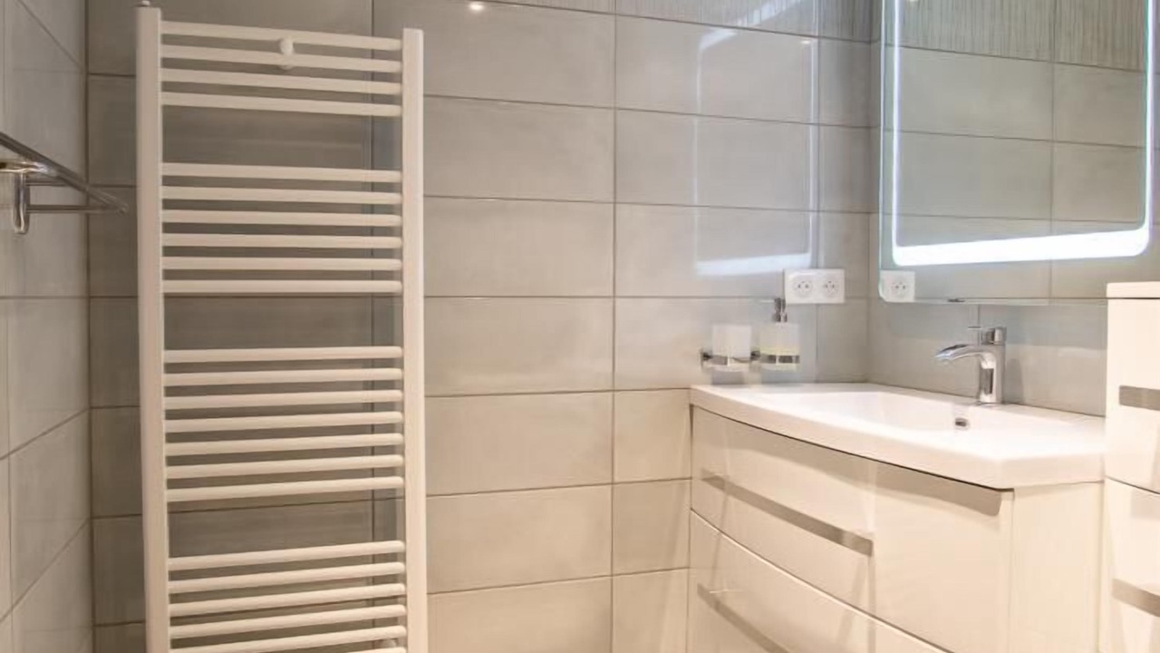 Photo of Bathroom in Venthon