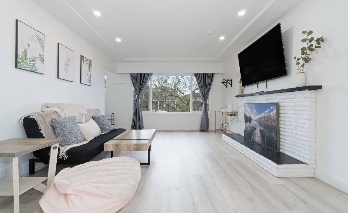 Photo of Livingroom in Burnaby